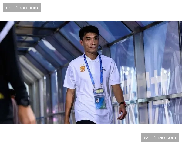 彭欣力老将经验支撑中场 西海岸年龄结构优化体现郑智思路 彭欣力老将经验支撑中场 西海岸年龄结构优化体现郑智思路